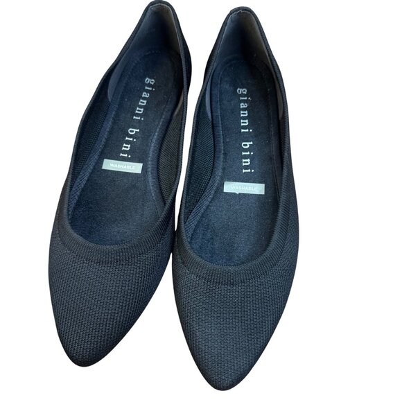 Gianni Bini Black Pointed Toe, flat, washable insoles.Size 7 - Picture 1 of 9
